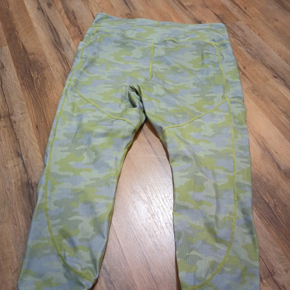 Fabletics crops - Picture 4 of 6